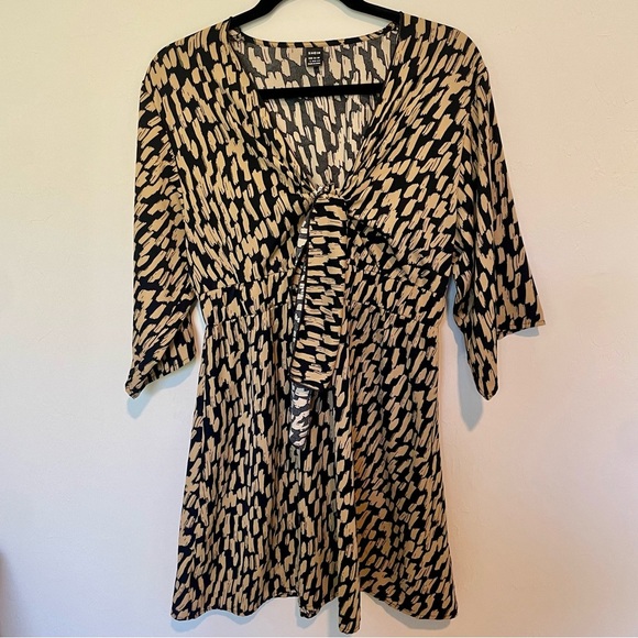 Printed Dress - Picture 2 of 4